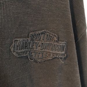 Harley Davidson Shirt Mens XL Black Waffle Knit Raw Edge Logo Pullover Henley